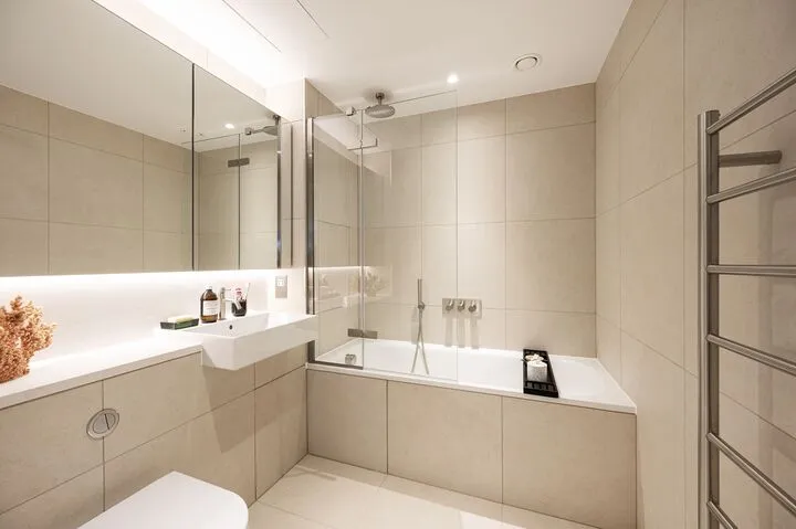one bedroom flat in New Drum Street, London, E1 7AT