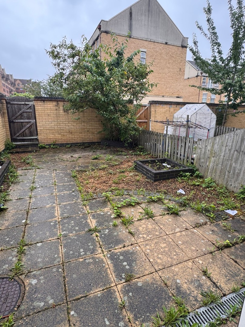 Ensuite Room near Crossharbour (E14)