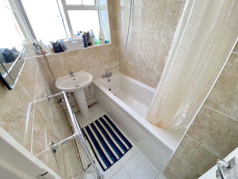 Double Room near Victoria /Sloane Square / Pimlico (SW1V)
