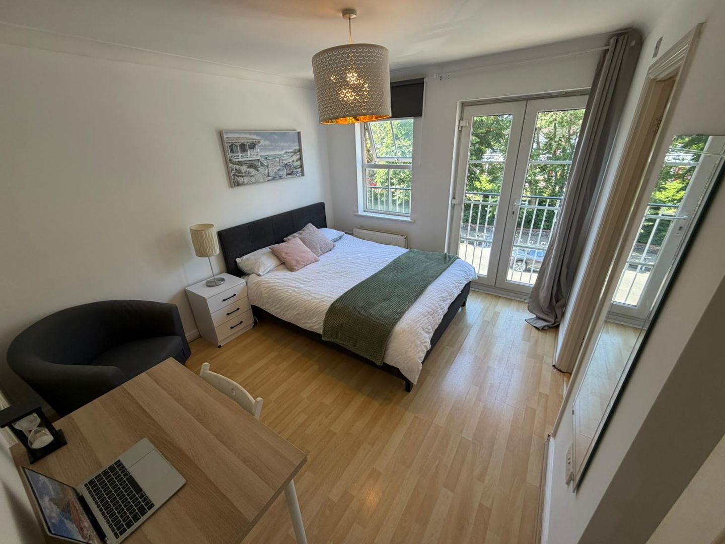 Ensuite Room near Crossharbour (E14)