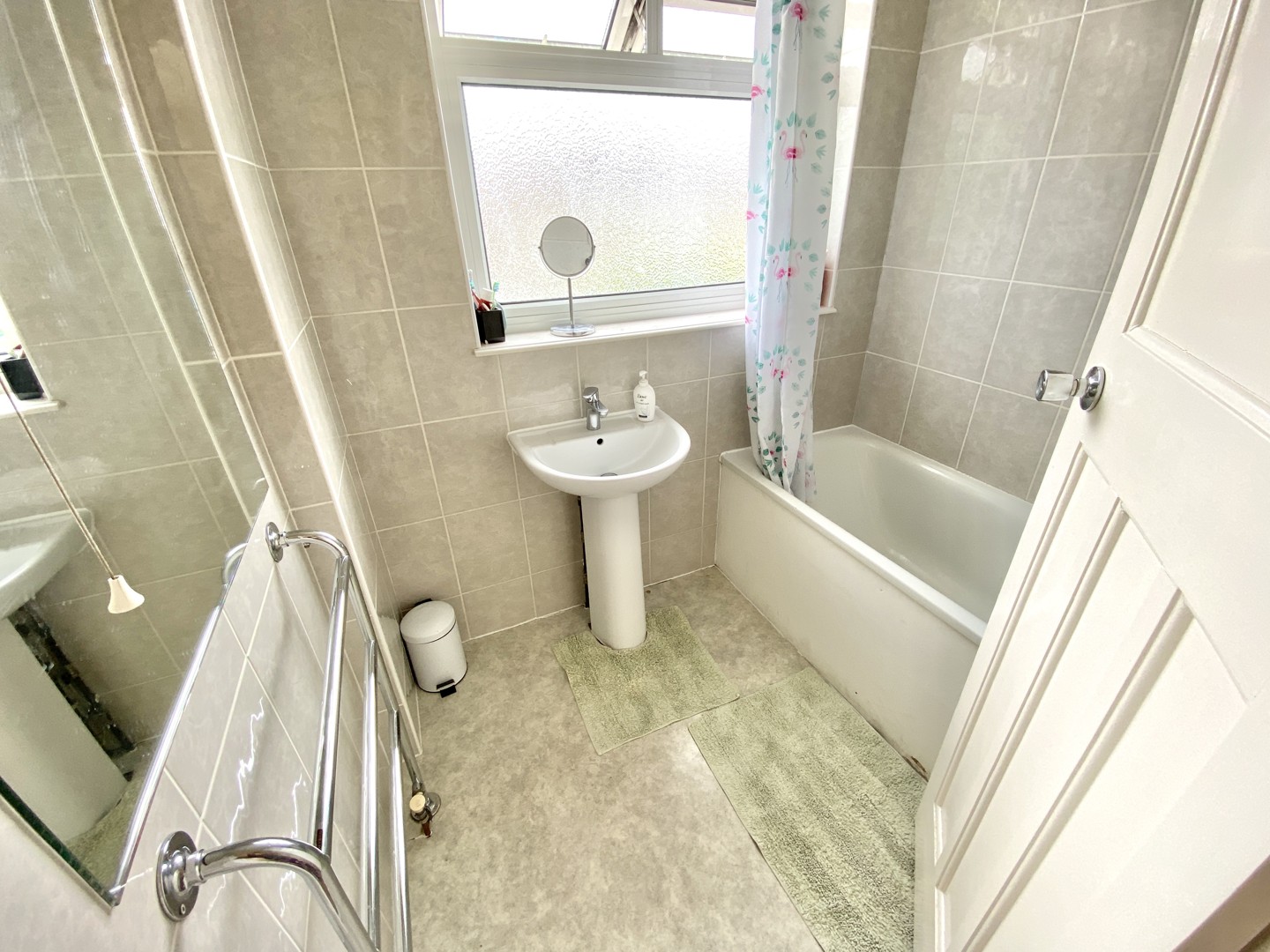 Double Room near Preston Road / South Kenton (HA9)