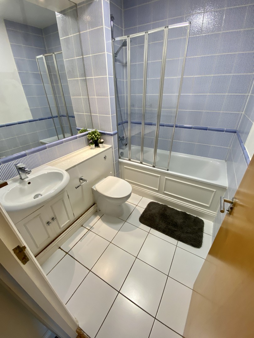 Double Room near Crossharbour (E14)