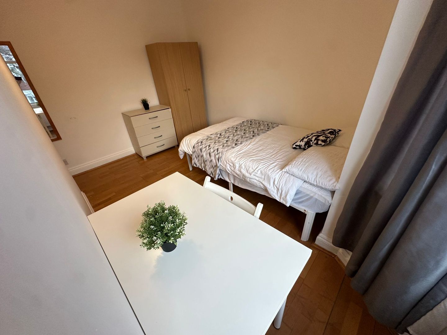Double Room near East Finhcley (N2)