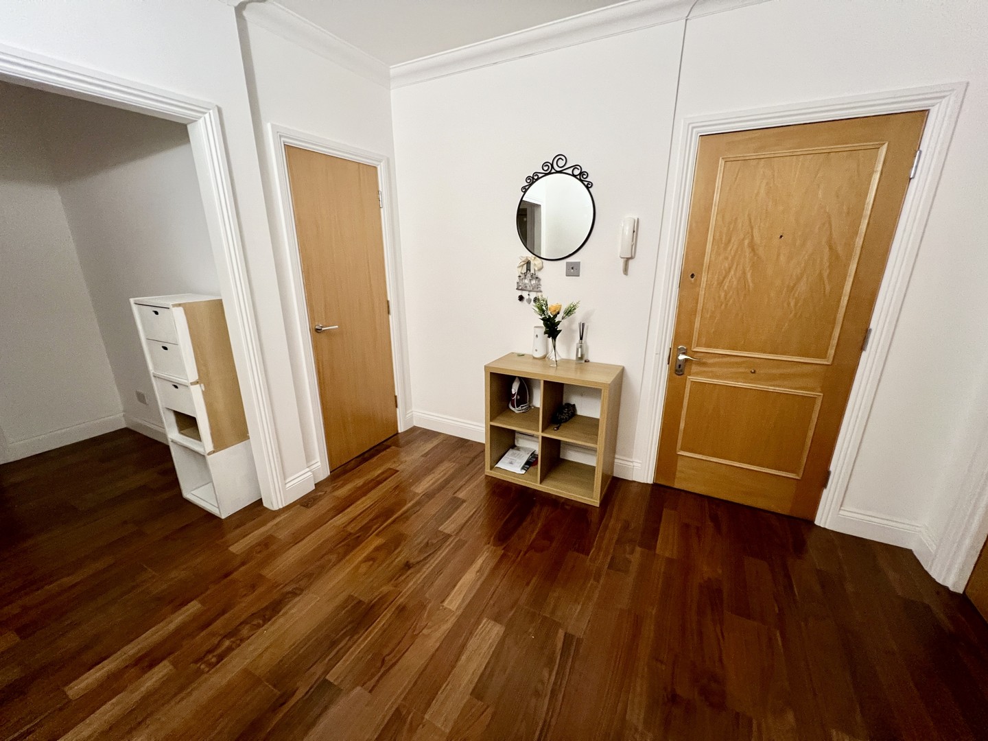 Ensuite Room near Crossharbour (E14)