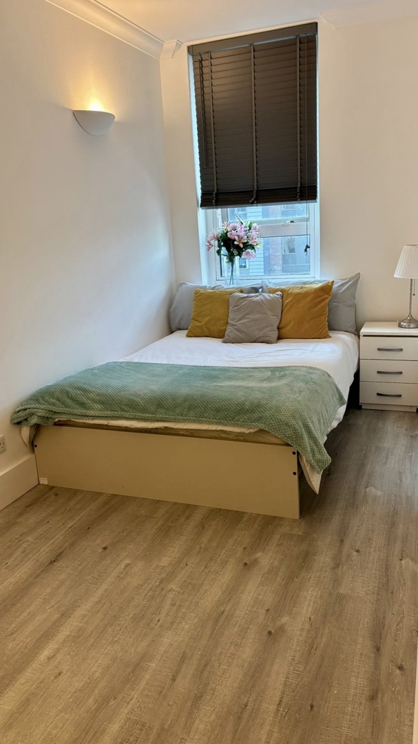 Double Room near Crossharbour (E14)