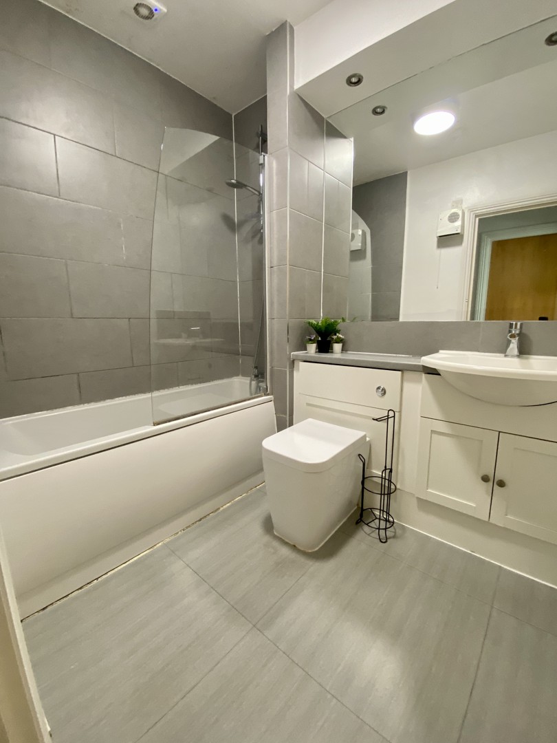 Double Room near Crossharbour (E14)