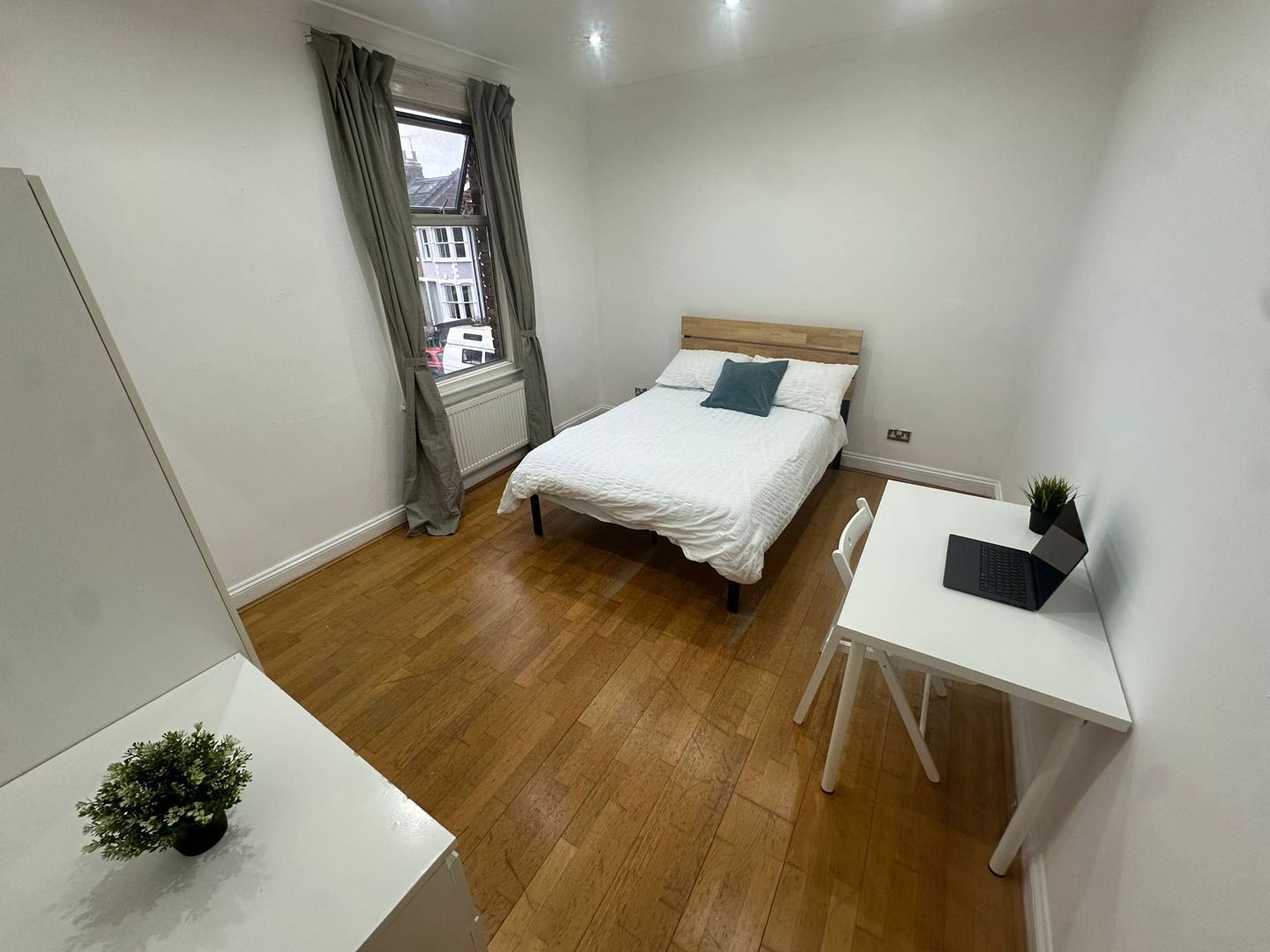 Master Room near East Finhcley (N2)