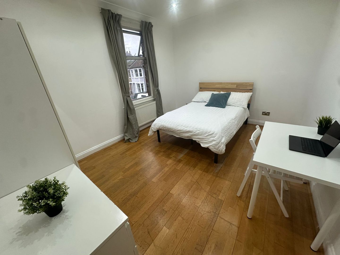 Master Room near East Finhcley (N2)