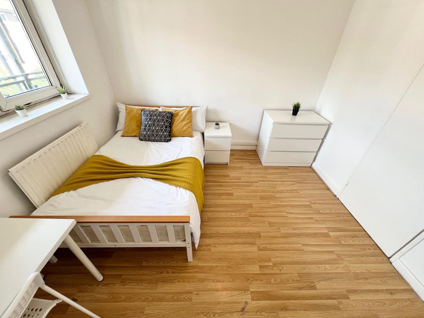 Double Room near Bethnal Green (E2)