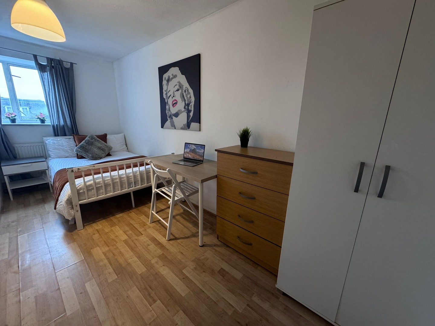 Double Room near Acton Town / South Ealing (W5)