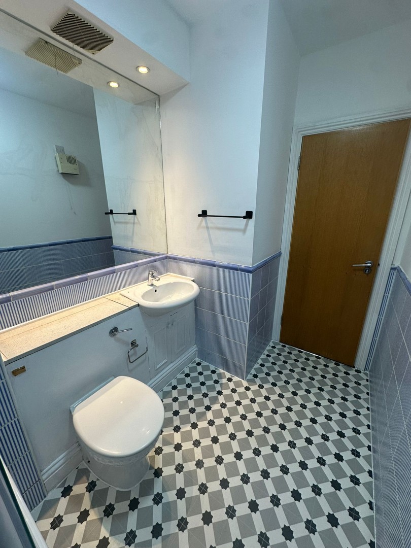 En Suite Room near Crossharbour (E14)