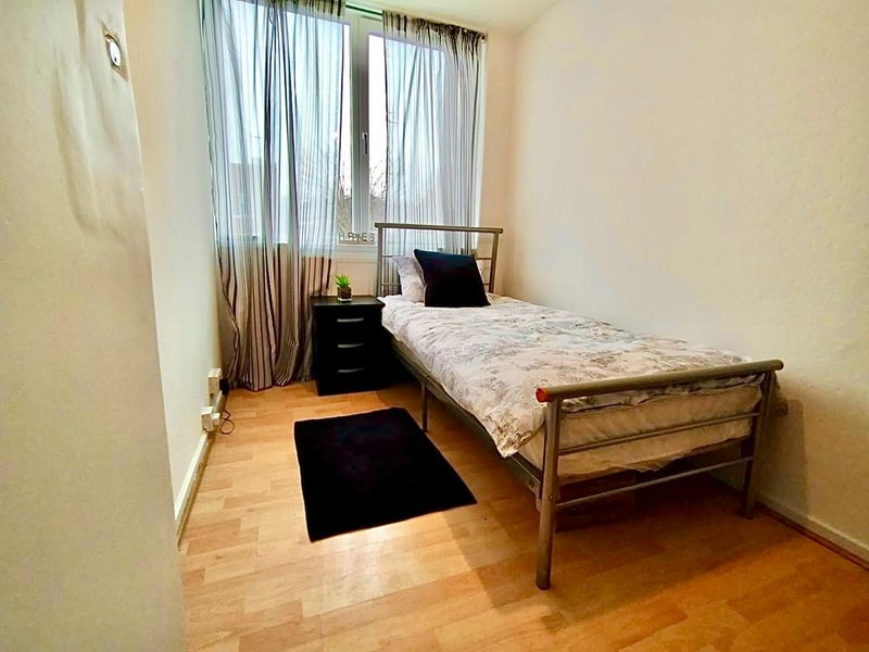 🏠 Poplar Double Room | Available 1st Nov 🔥