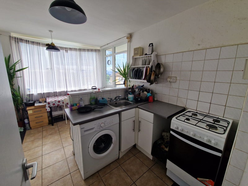 🏠 Poplar Double Room | Available 1st Nov 🔥