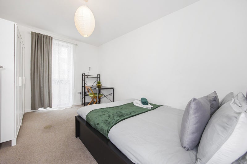 Double room in Poplar 