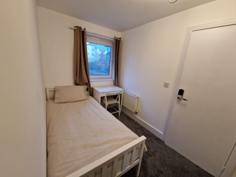 🛏️ Single Room Available Now ✨ Book Viewing