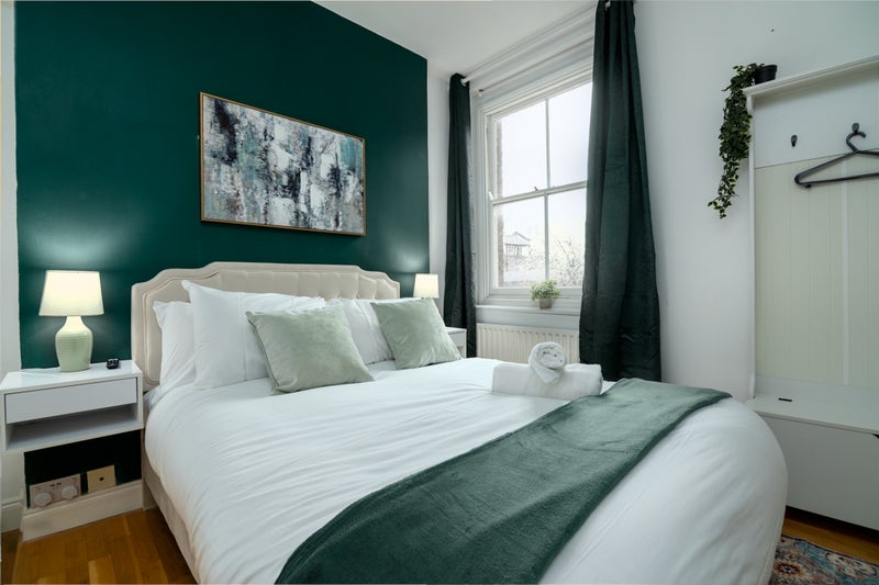 🔥 Brick Lane Room JULY | Fully Furnished 🏡