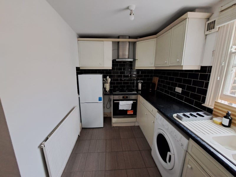 💥 3 Stunning Rooms in Highbury 