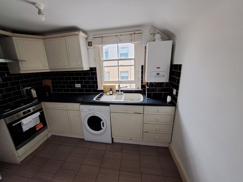 💥 3 Stunning Rooms in Highbury 