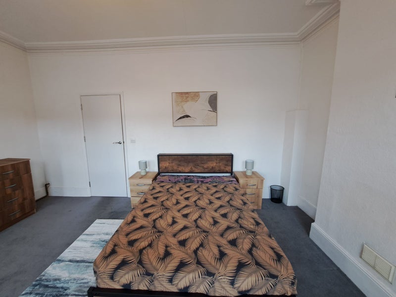 🏡Double Room at Honor Oak – Call Now📞