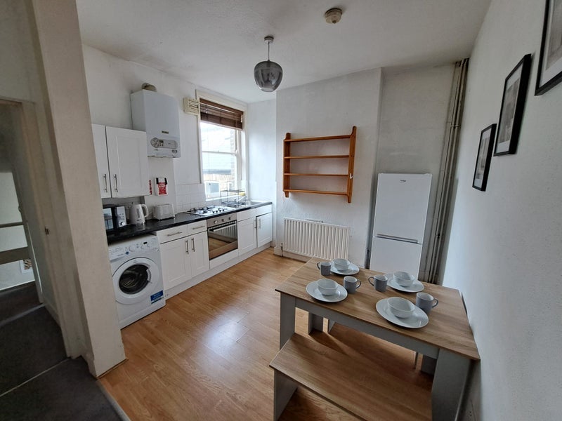 🏡Double Room at Honor Oak – Call Now📞