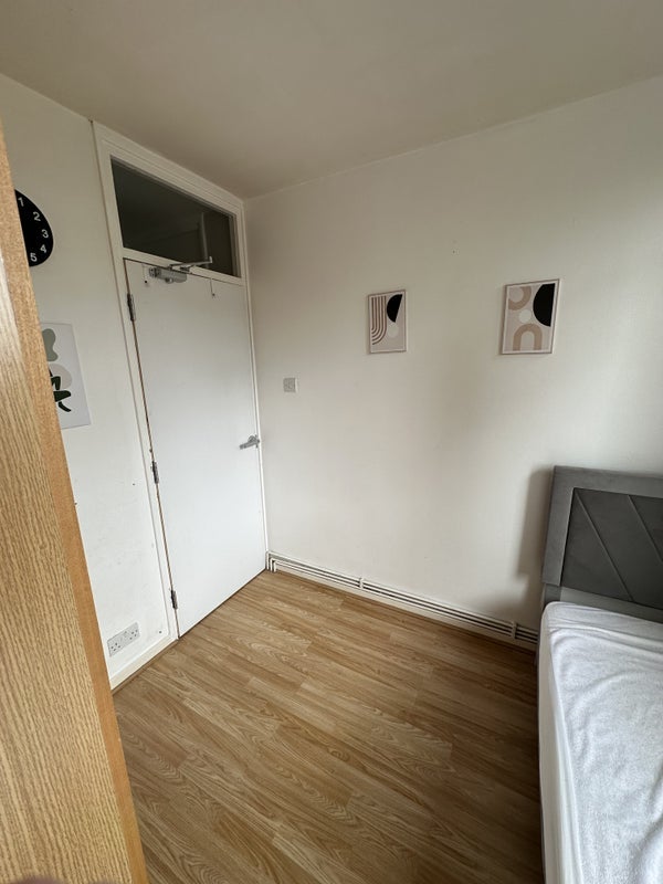 💎 Bright Single room in Shadwell - Available NOW