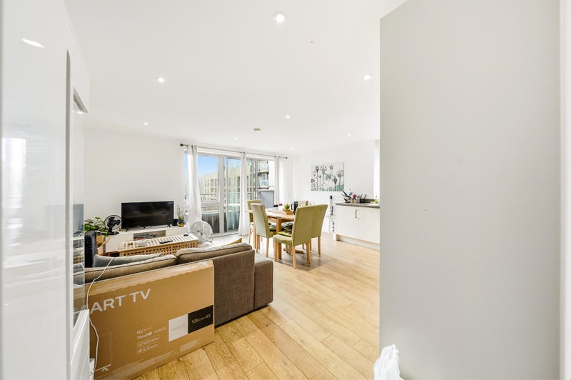 🏡 Spacious Double Room in All Saints | 1st Nov💥