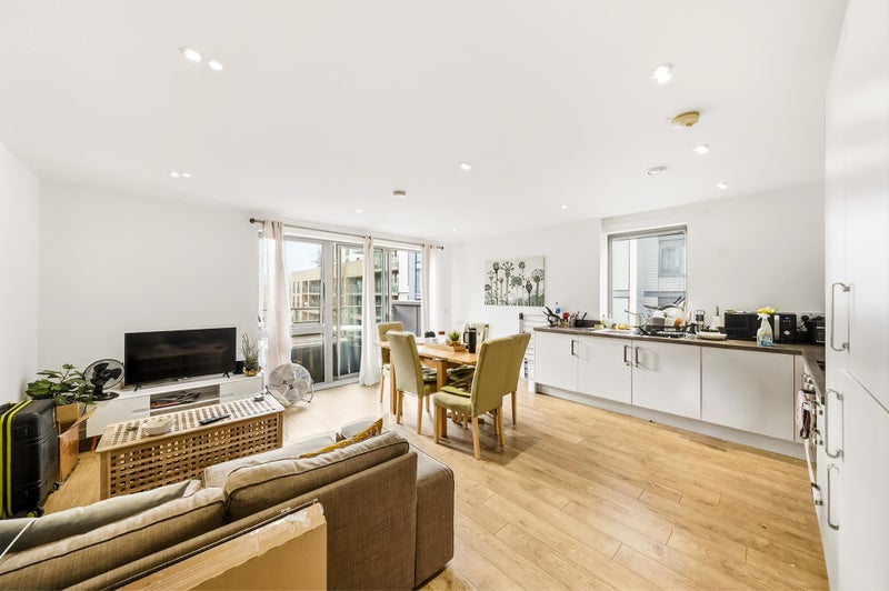🏡 Spacious Double Room in All Saints | 1st Nov💥