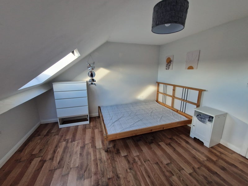 Double room close to Downhills Park