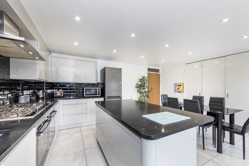 Lovely Room close to Brick Lane