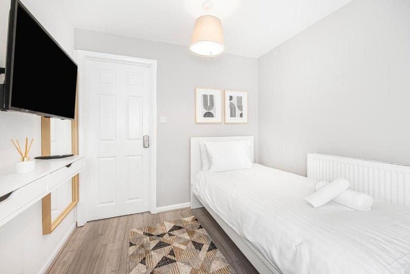 📍 Single Room in Stepney Green Available NOW 📍