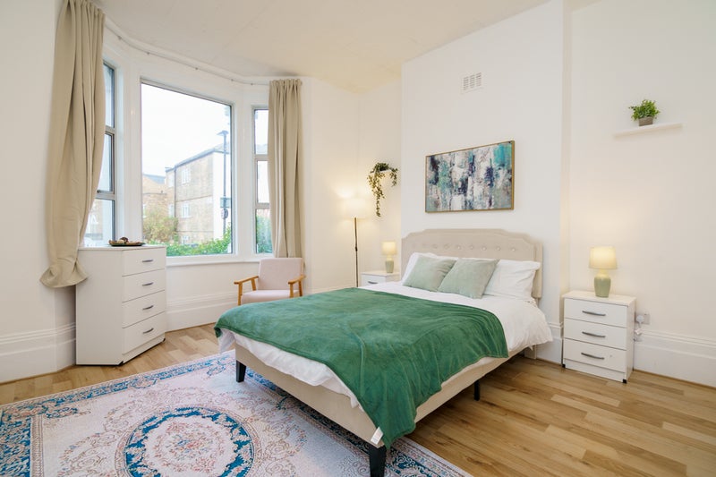 🏠Master Room in West Hampstead – 1st November🔥