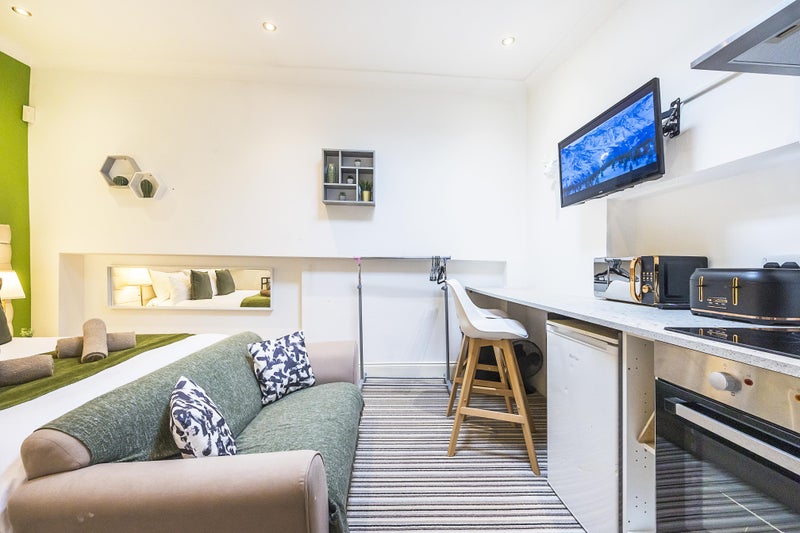 🏙️✨ Charming Studio in Angel | From 1st September