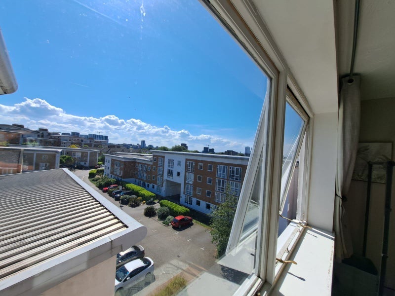 🏡✨ Lovely Studio in North Woolwich | 1st November