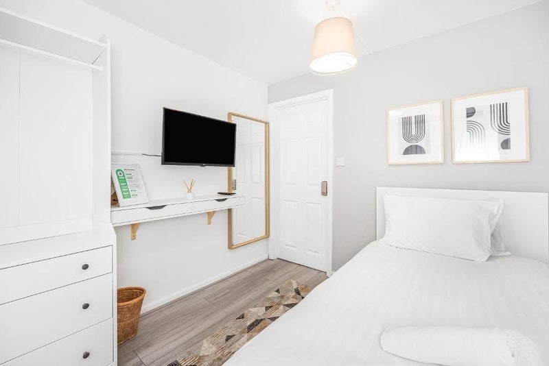 📍 Single Room in Stepney Green Available NOW 📍