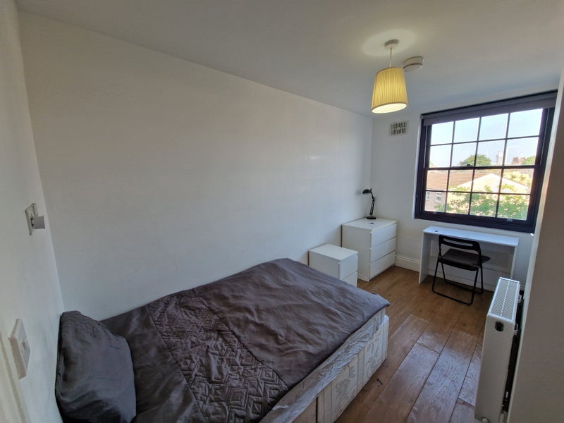 🌟Bright Ensuite Room in Langdon Park📍1st October