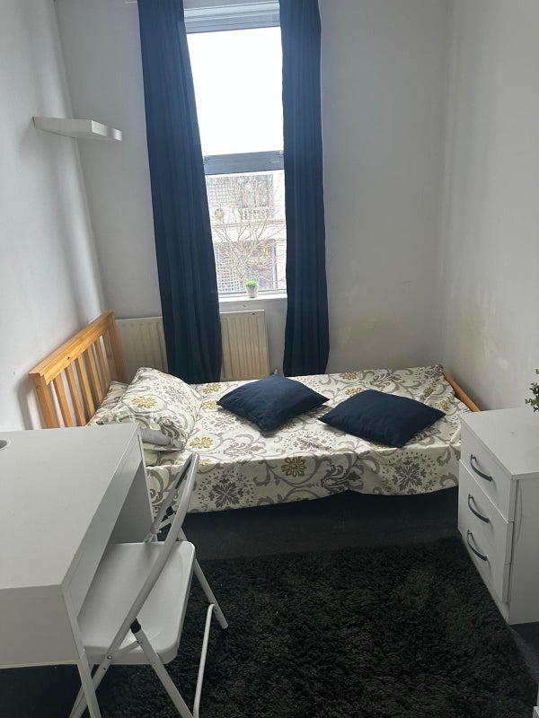 🛏️ Bright Double Room | Stepney Green | Sept