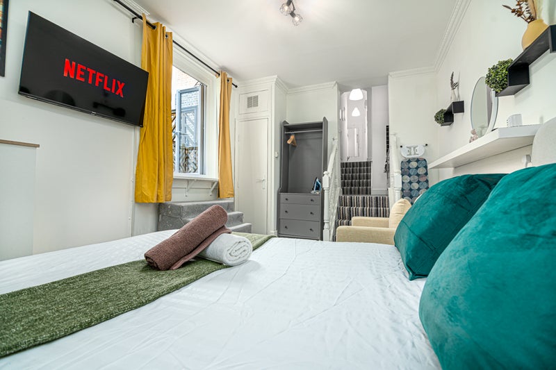 Studio Flat in Highbury