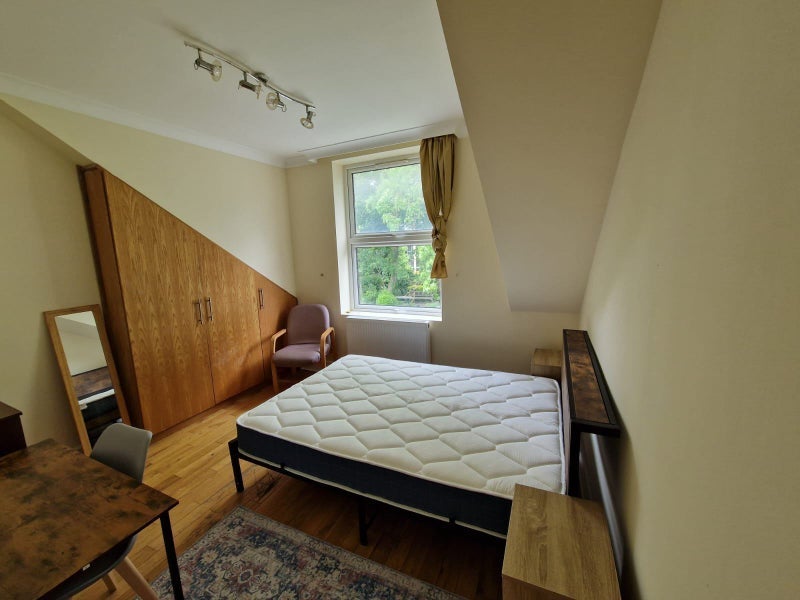 ✨ 3 Rooms Available in Archway