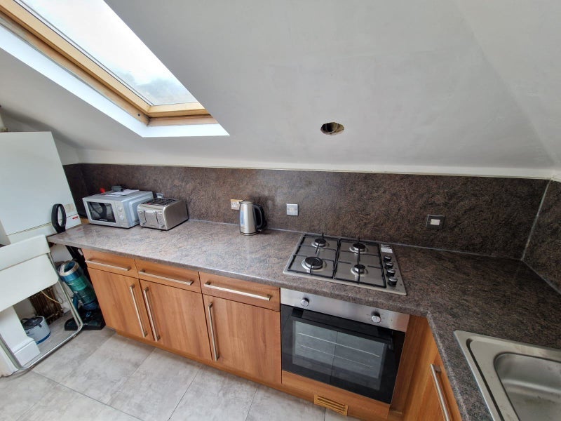 ✨ 3 Rooms Available in Archway