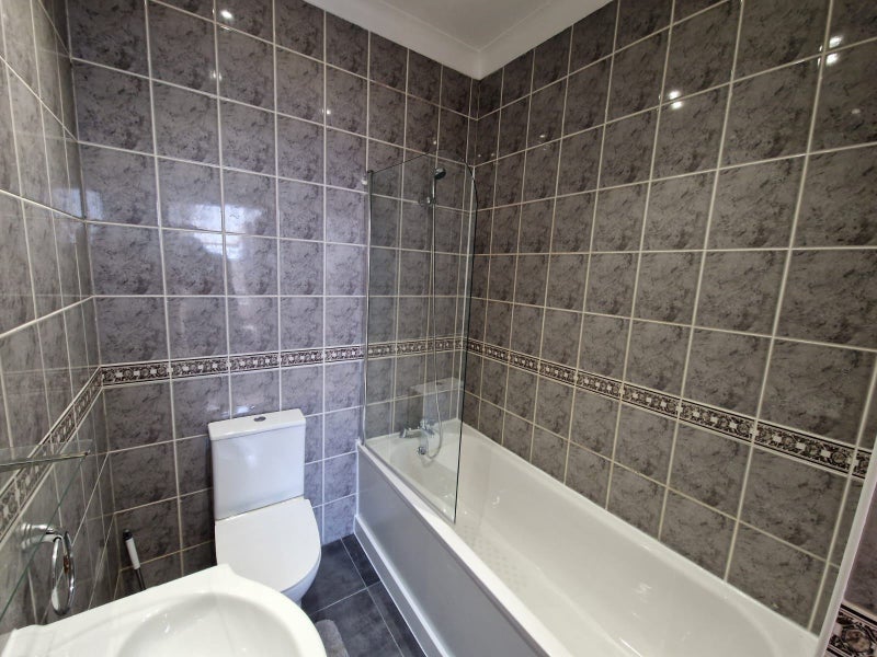 ✨ 3 Rooms Available in Archway
