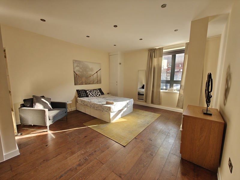 🚨E14 Alert: 3 Gorgeous Rooms Just Listed!🚨