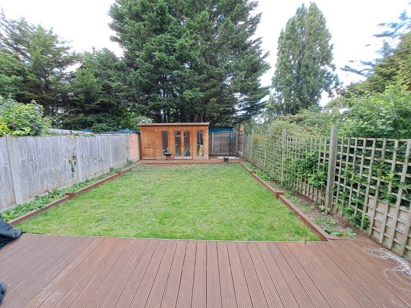 4 Bedroom House in Romford