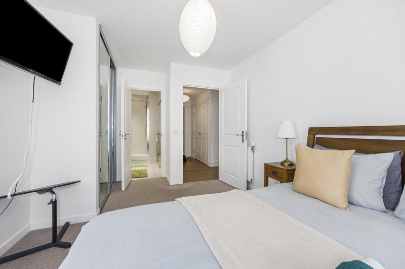 Ensuite Room Available in Canary Wharf ⭐️