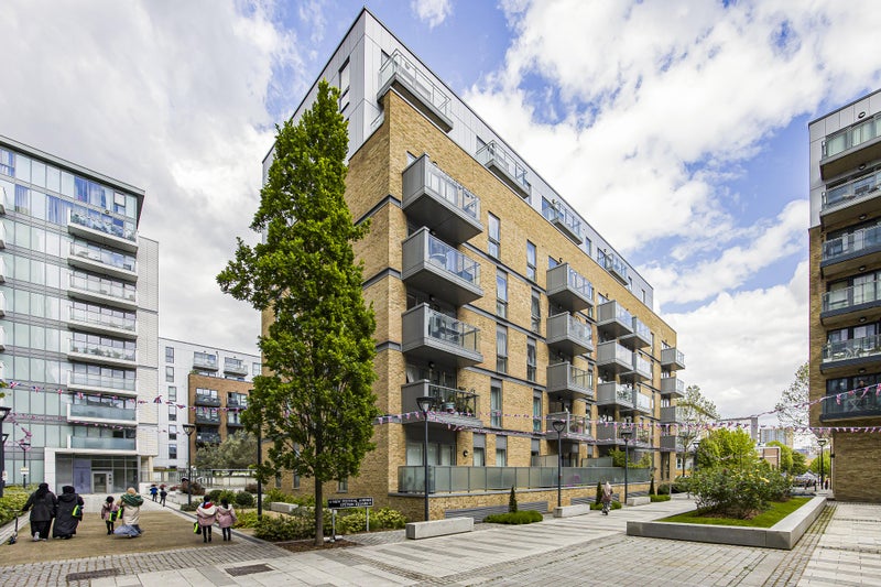 Ensuite Room Available in Canary Wharf ⭐️