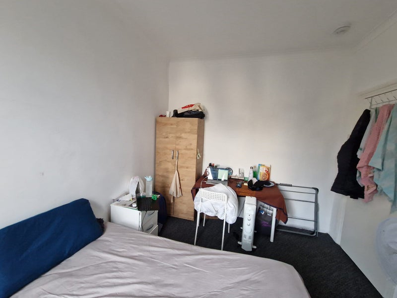 ✨ Cosy Room in Stratford From September ✨