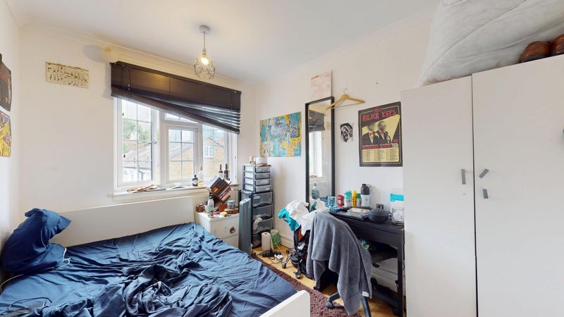 Room in All Saints to move NOW-E14💎