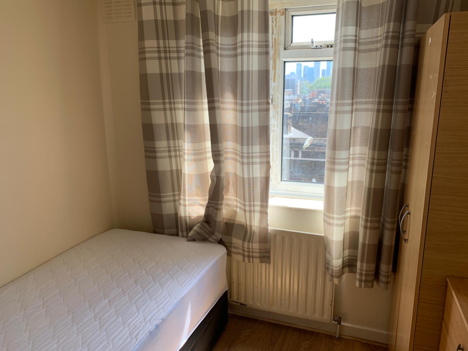 🌟 Large Single Room – Hamlets Way (E3 4TL)