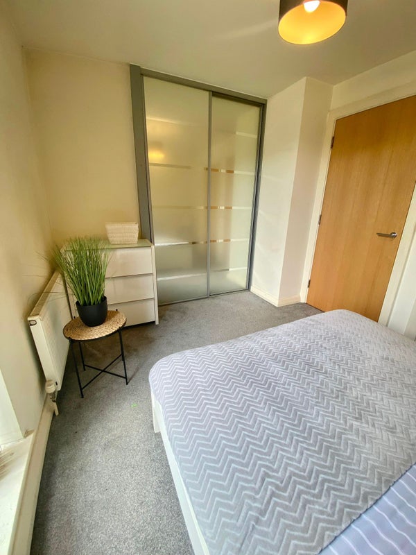 Double ensuite room in Canary Wharf