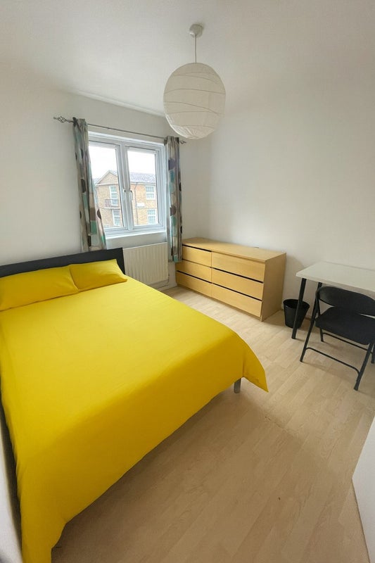 Double room near Queen Mary/Stepney Green