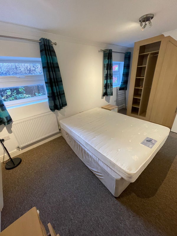 Ensuite room in Angel/Dalston